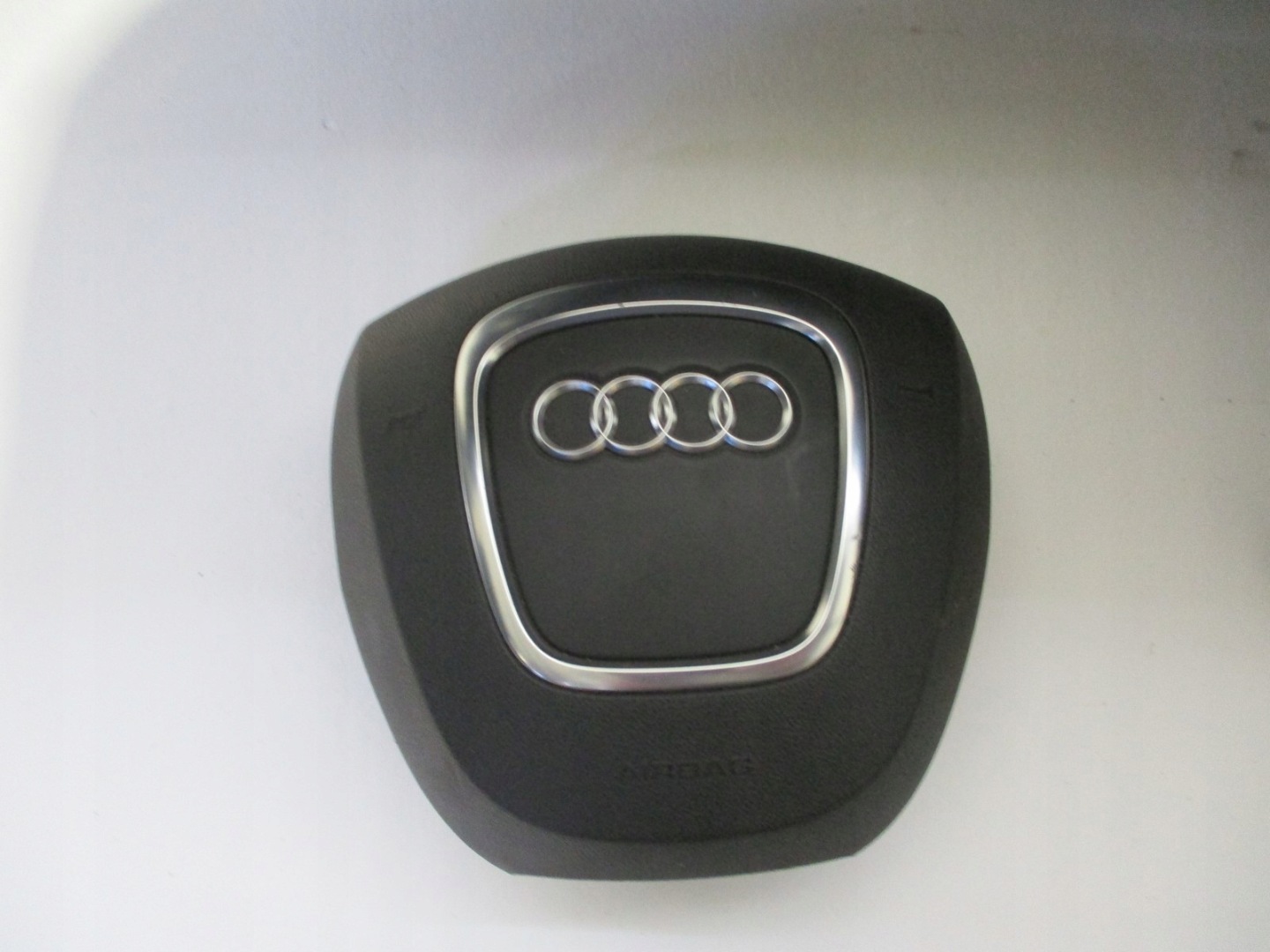 dashboard AUDI Q5 8R0