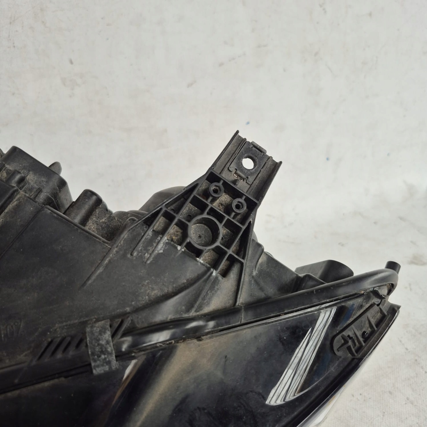VW TOURAN 5TA 5TB 15- light left front front ZWYKLA 5TB941005A