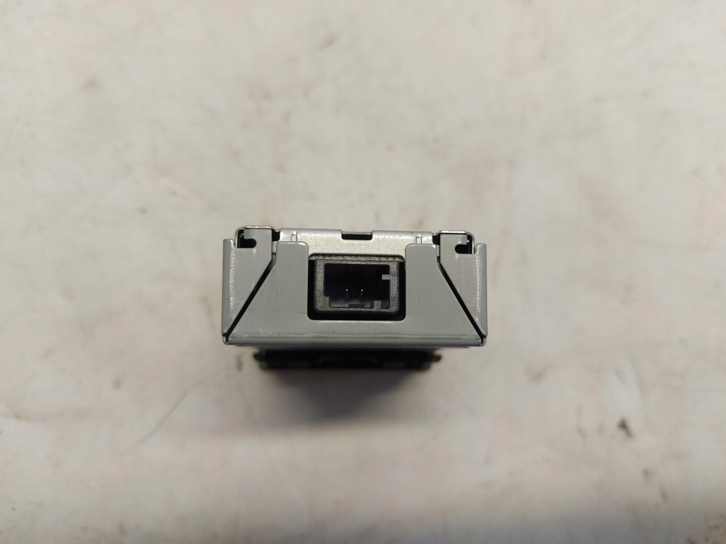 LEXUS ES300H VII 2022 adapter USB 85532-60040