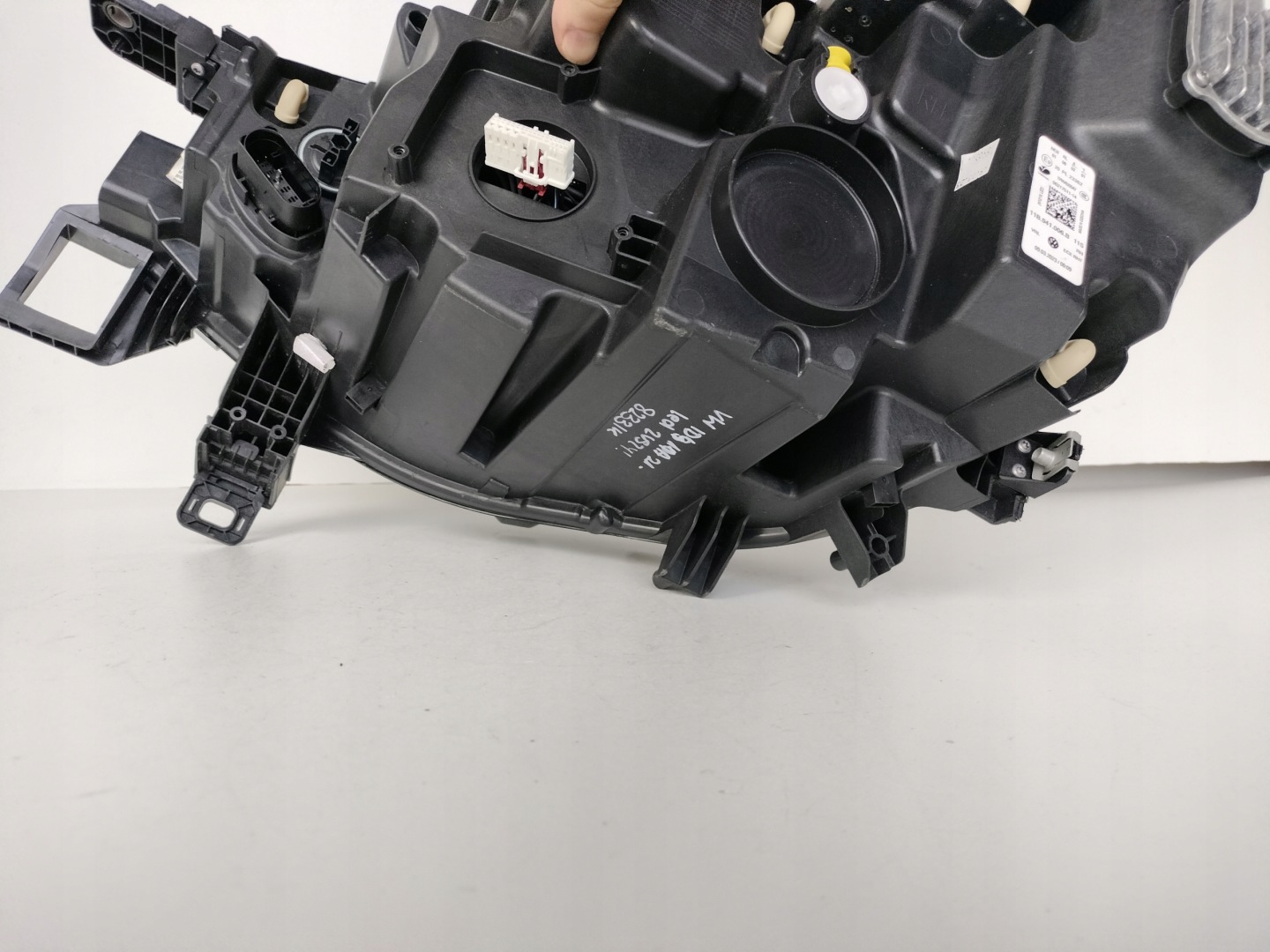 light right REFLEKTOR VW ID4 11A 21- FULL LED