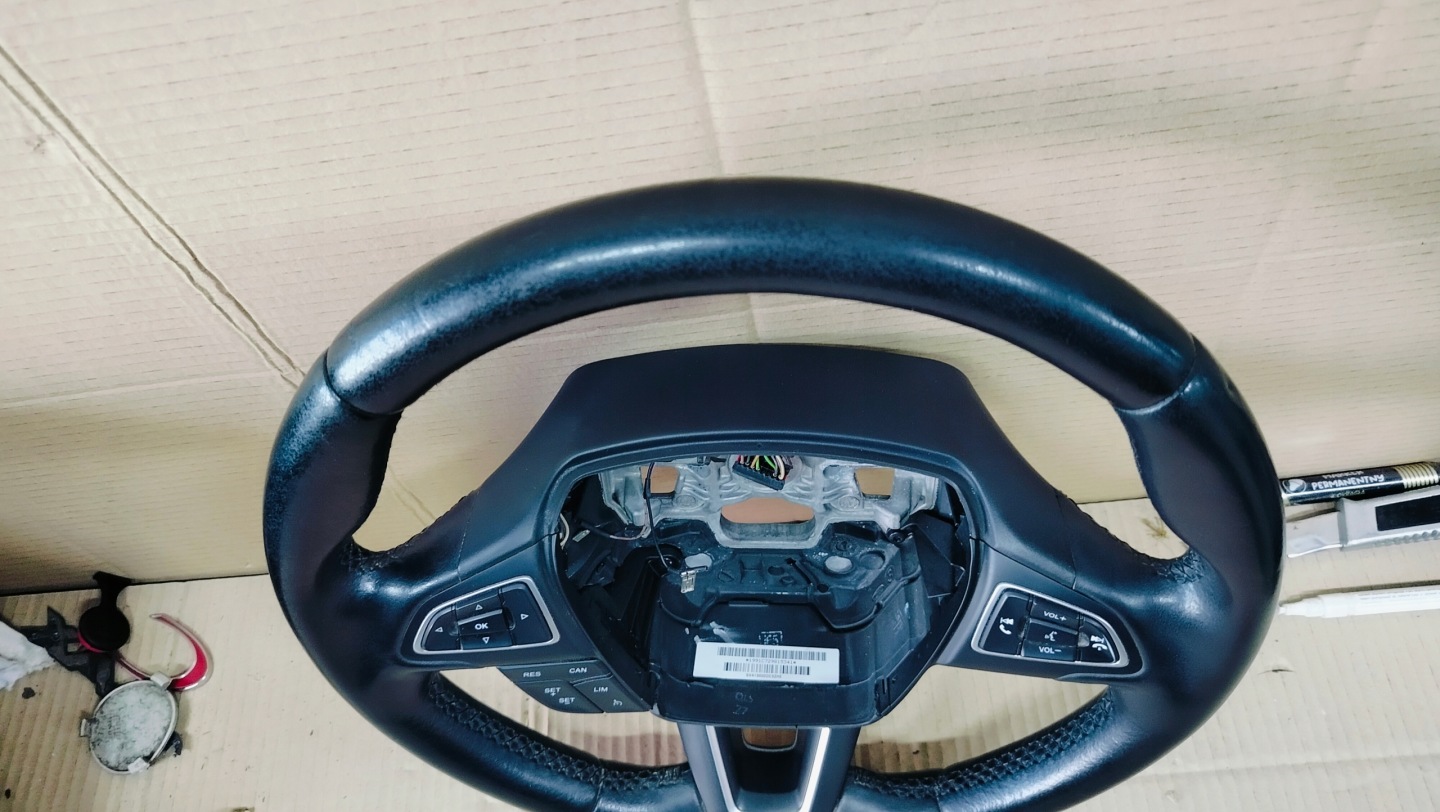 lenkrad MULTIFUNKCJA Leder C-MAX MK2 KUGA MK2 FOCUS MK3 GV413600DC