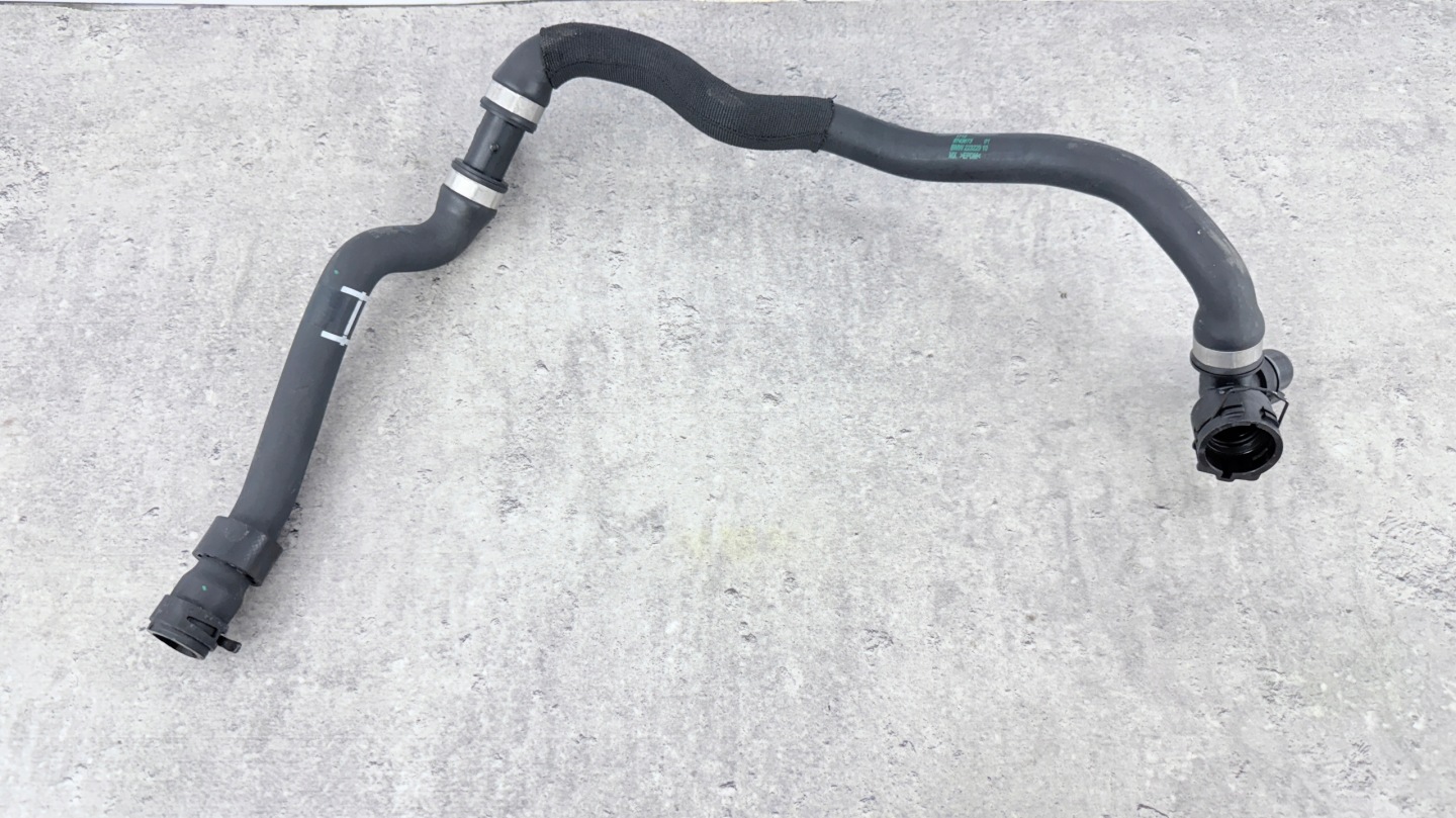 BMW G05 X5 prijenos crijevo vode 45E 8743673
