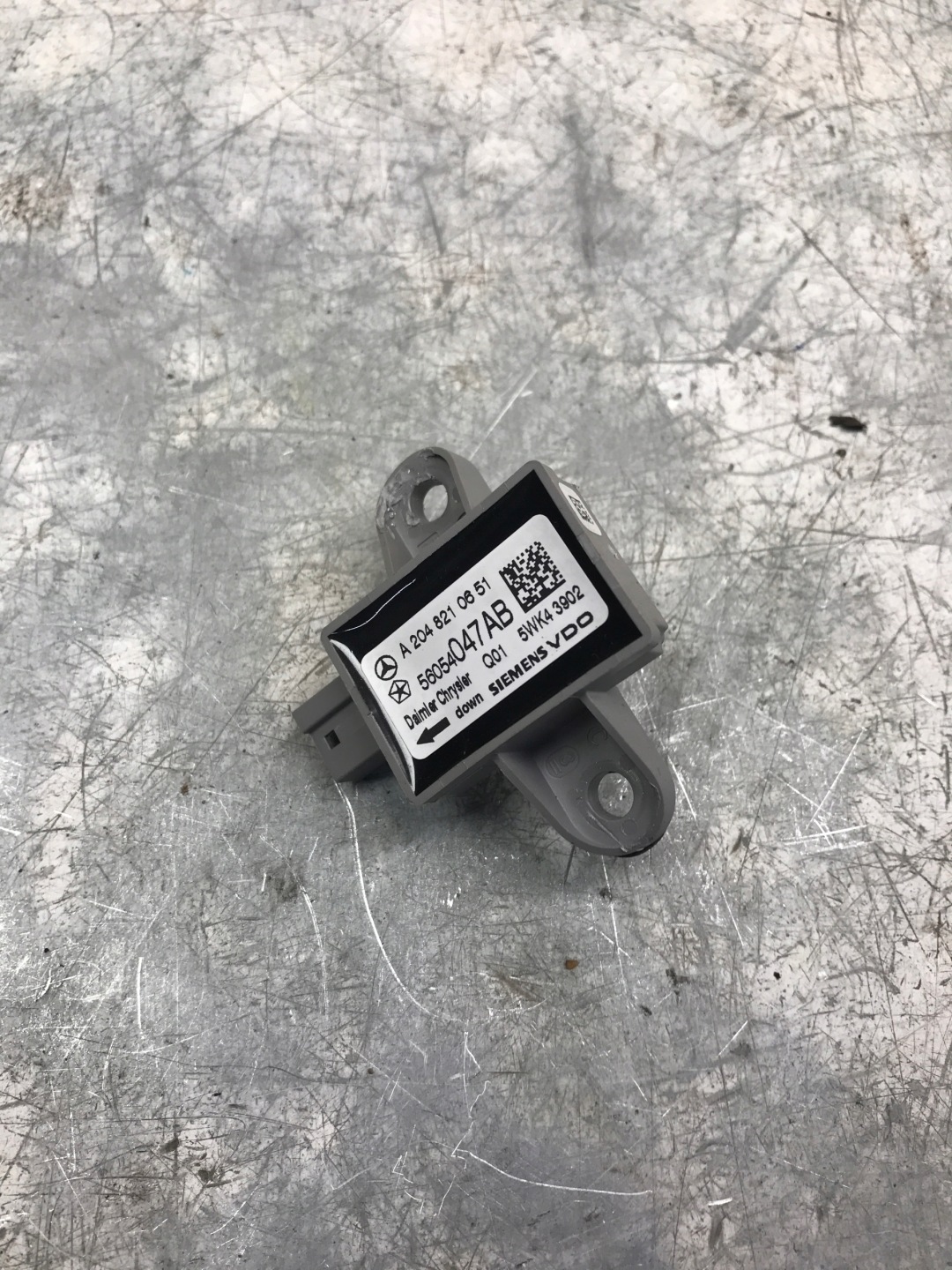Crashsensor Drucksensor MERCEDES W204 A2048210651