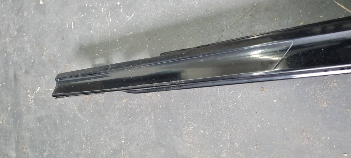 A7 4G moulding cap threshold right LY9B 4G8853856D