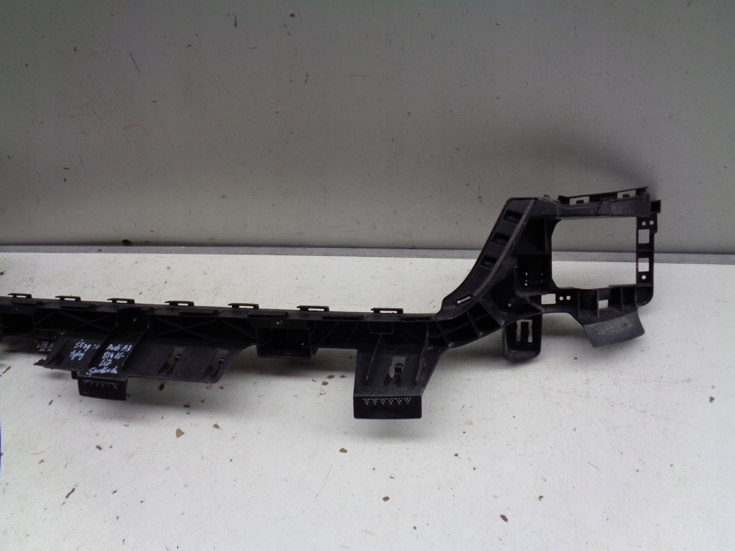 pillar bumper bracket rear AUDI A3 8V 8V0 16- LIFT SPORTBACK