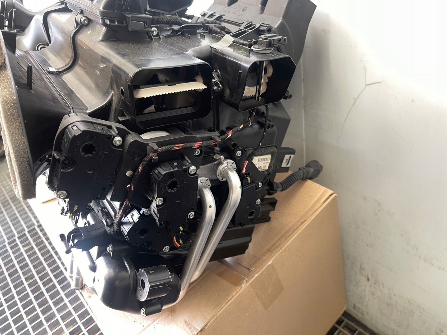 AUDI A4 B9 A5 8W heater complete EUROPA 8W1820005C