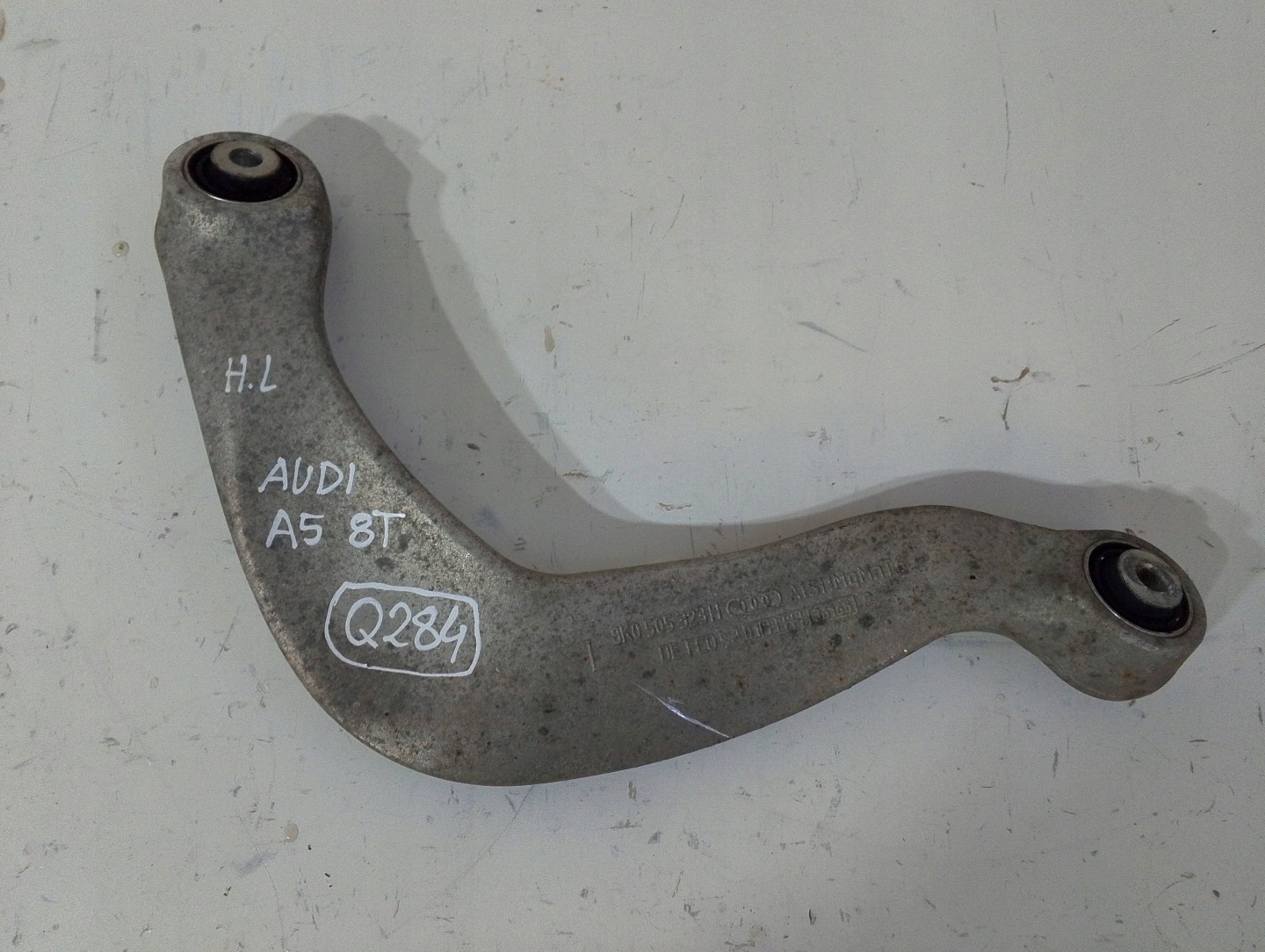 Audi A4 S4 B8 8K arm rear left 8K0505323H (Q284)