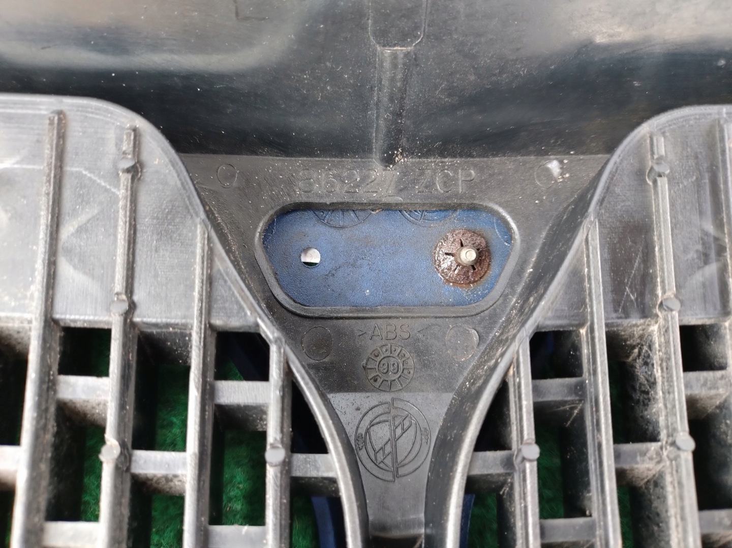 LANCIA Y YPSILON 00-03 ROK GRIGLIA ORIGINALE