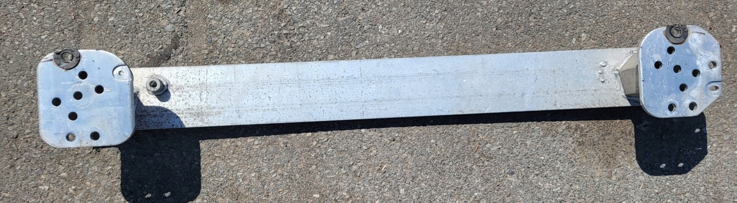 bumper support rear part pillar rear. PEUGEOT 308 CITROEN C4 OE