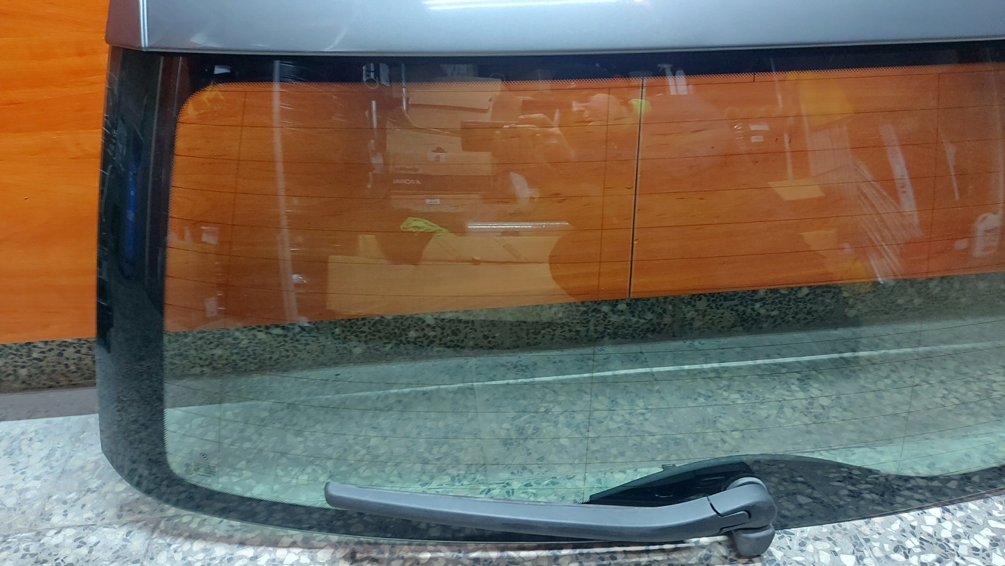 window rear part rear BMW 5 E61 04