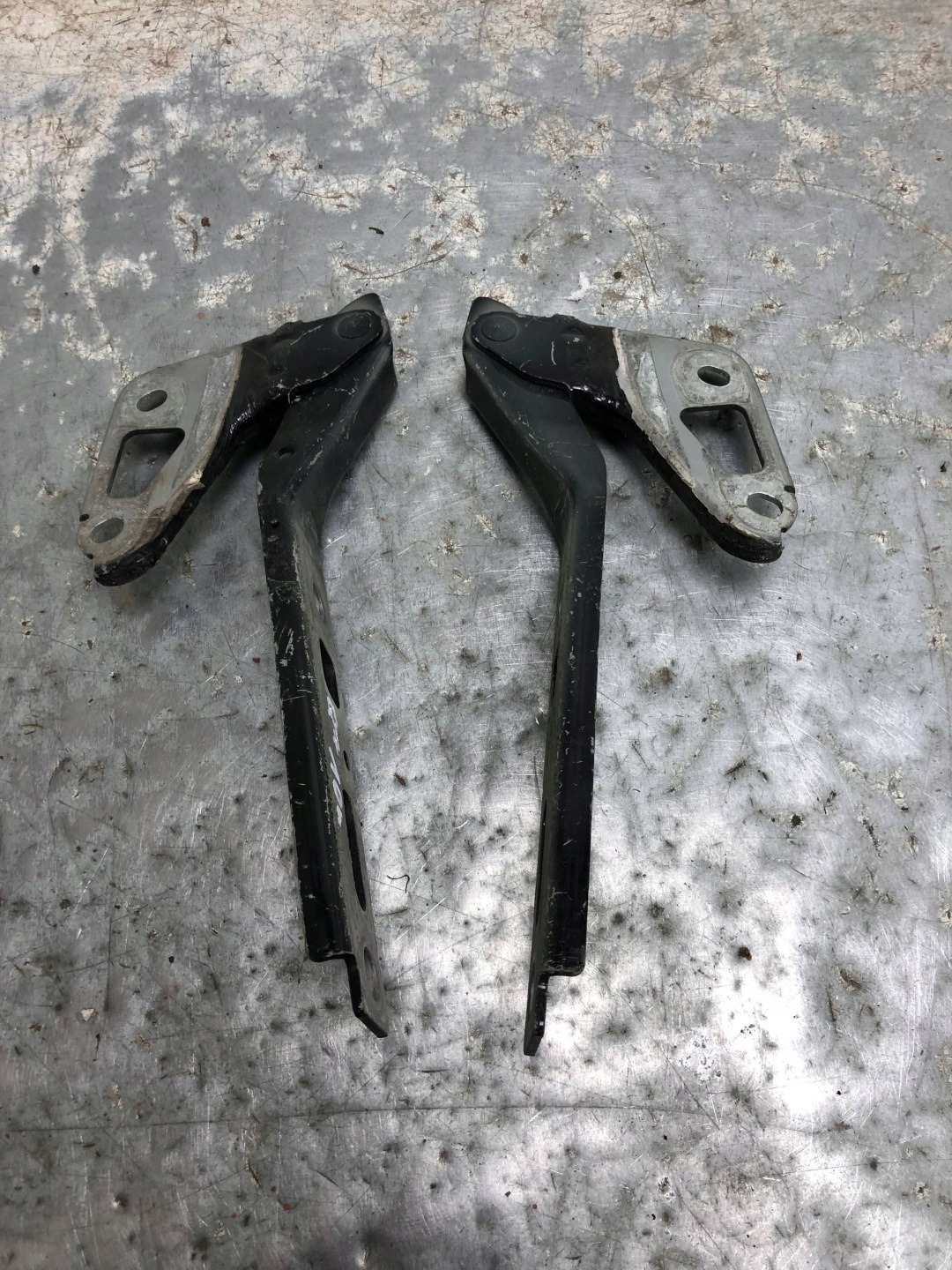 Cerniere cofano AUDI Q7 4L0823302 4L0823301