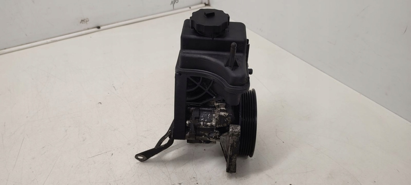Pompe direction assistée Mercedes Sprinter 906 2,2 CDI