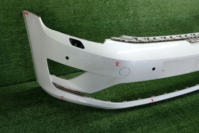 VW SPORTSVAN 12- front bumper front