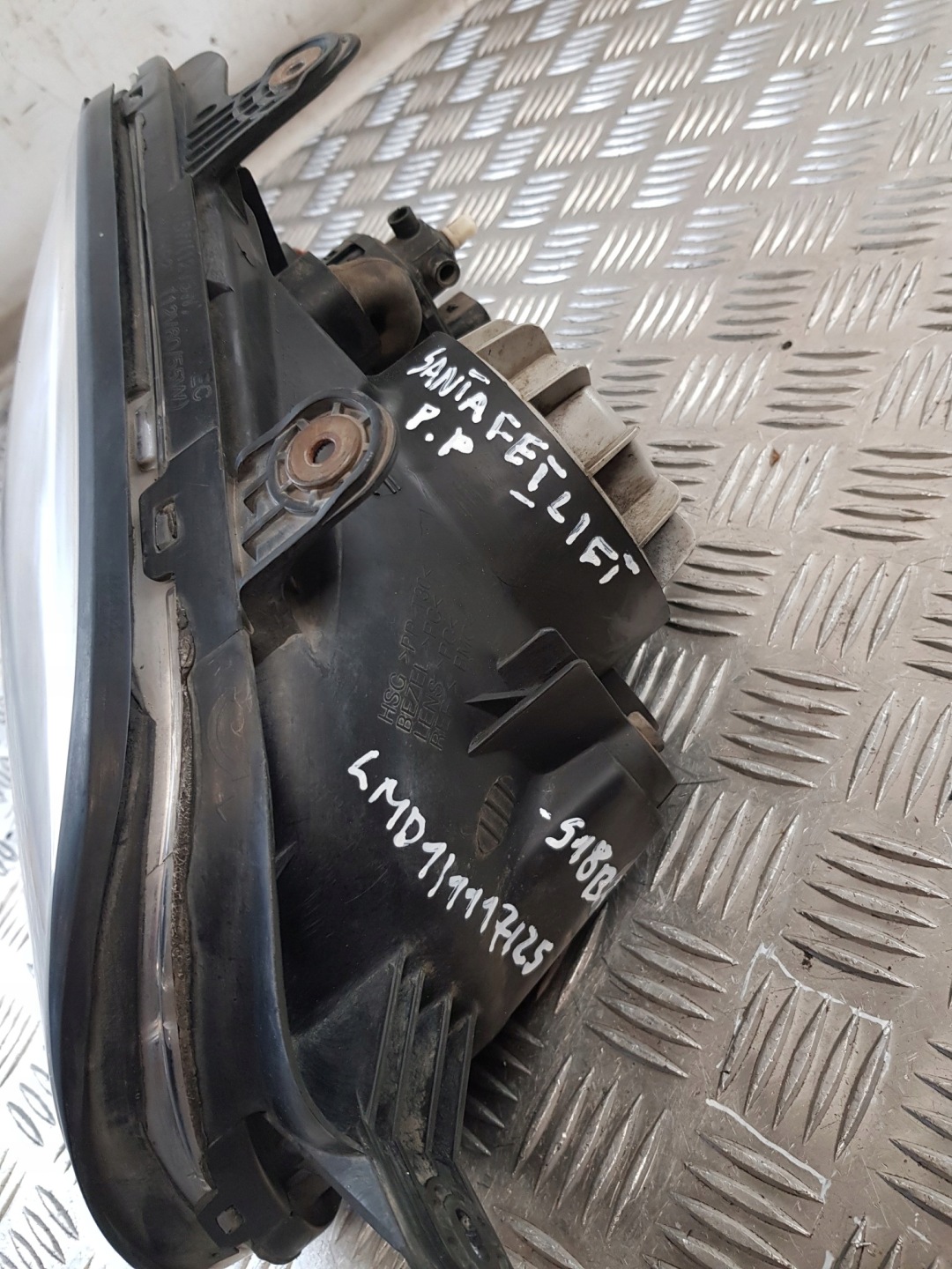 light right front HYUNDAI SANTA FE and LIFT 04R- EUROPA