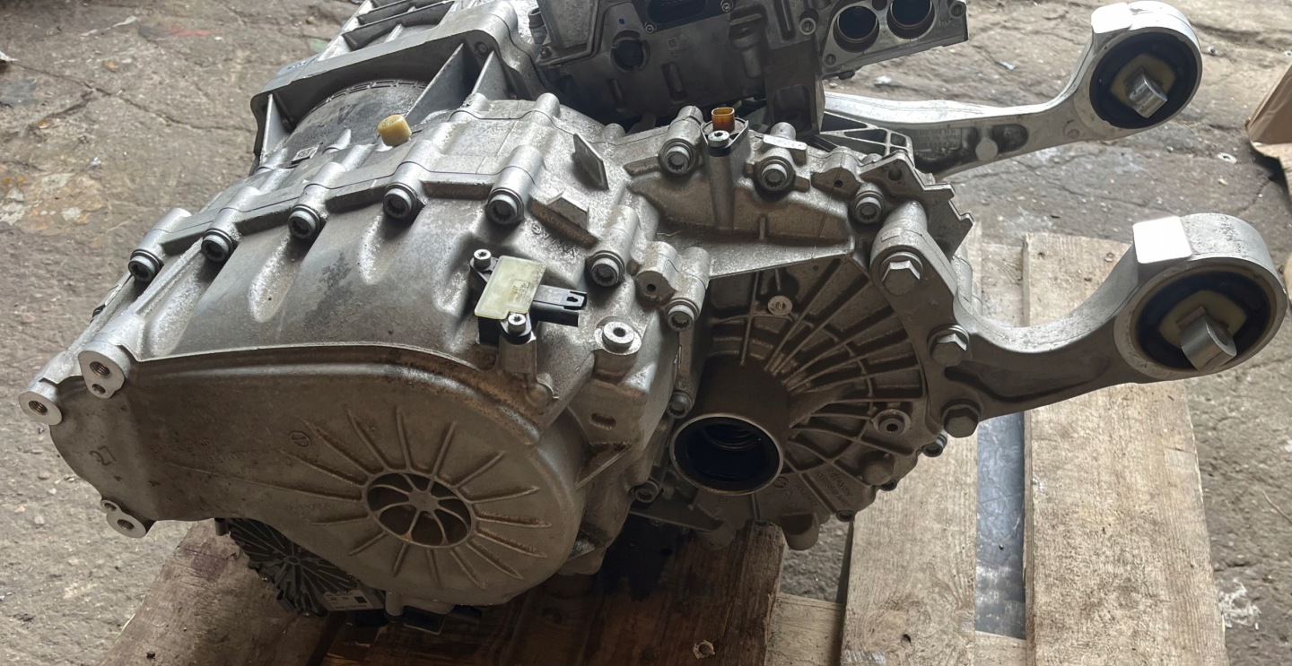 IDEALNY engine rear part rear EBF PORSCHE TAYCAN AUDI E-TRON 1