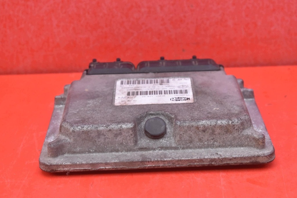 control unit computer of the engine 55196261 FIAT PANDA 2 II 1.2 8V 60 KM 03-11