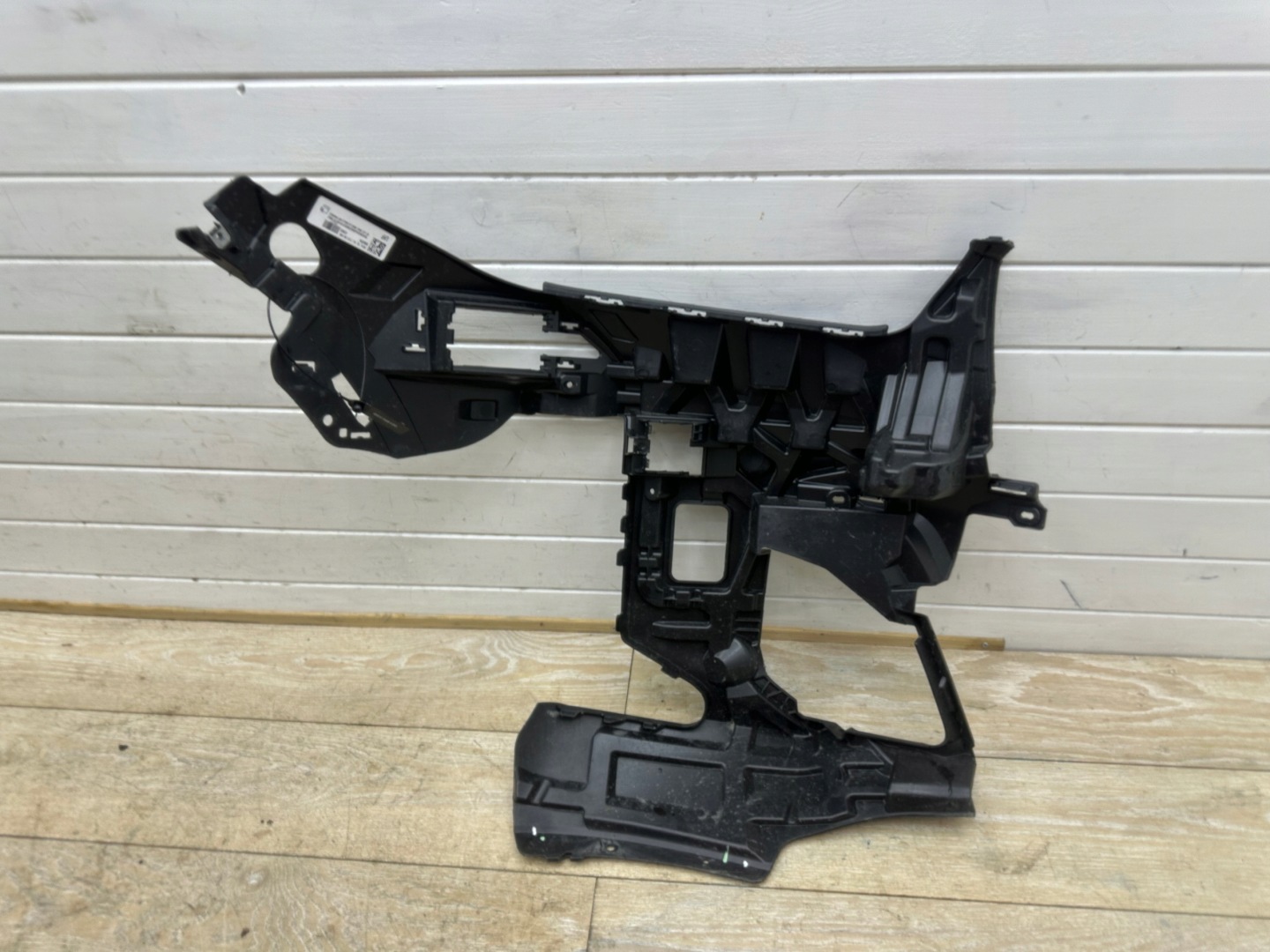 BMW G05 LIFT new bumper bracket left 51118085627 8085627