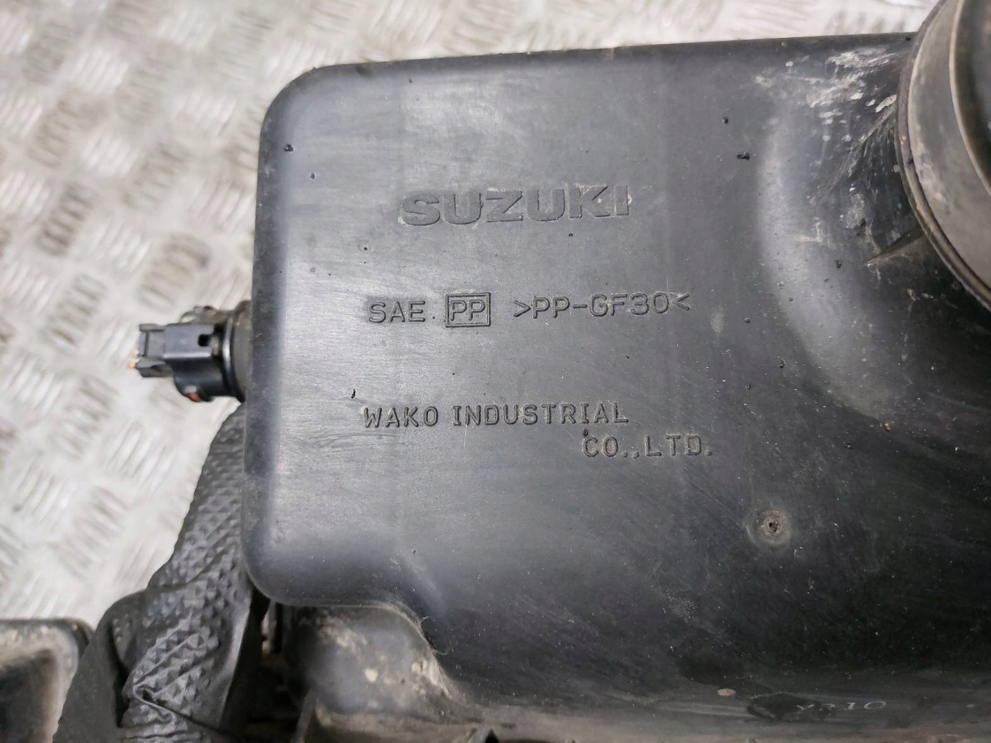 Gehäuse filter + REZONATOR + rohr DOLOT SUZUKI IGNIS und 1.3 16V