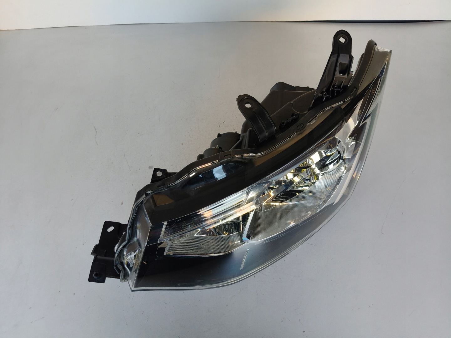 light left REFLEKTOR MITSUBISHI OUTLANDER III 12-15