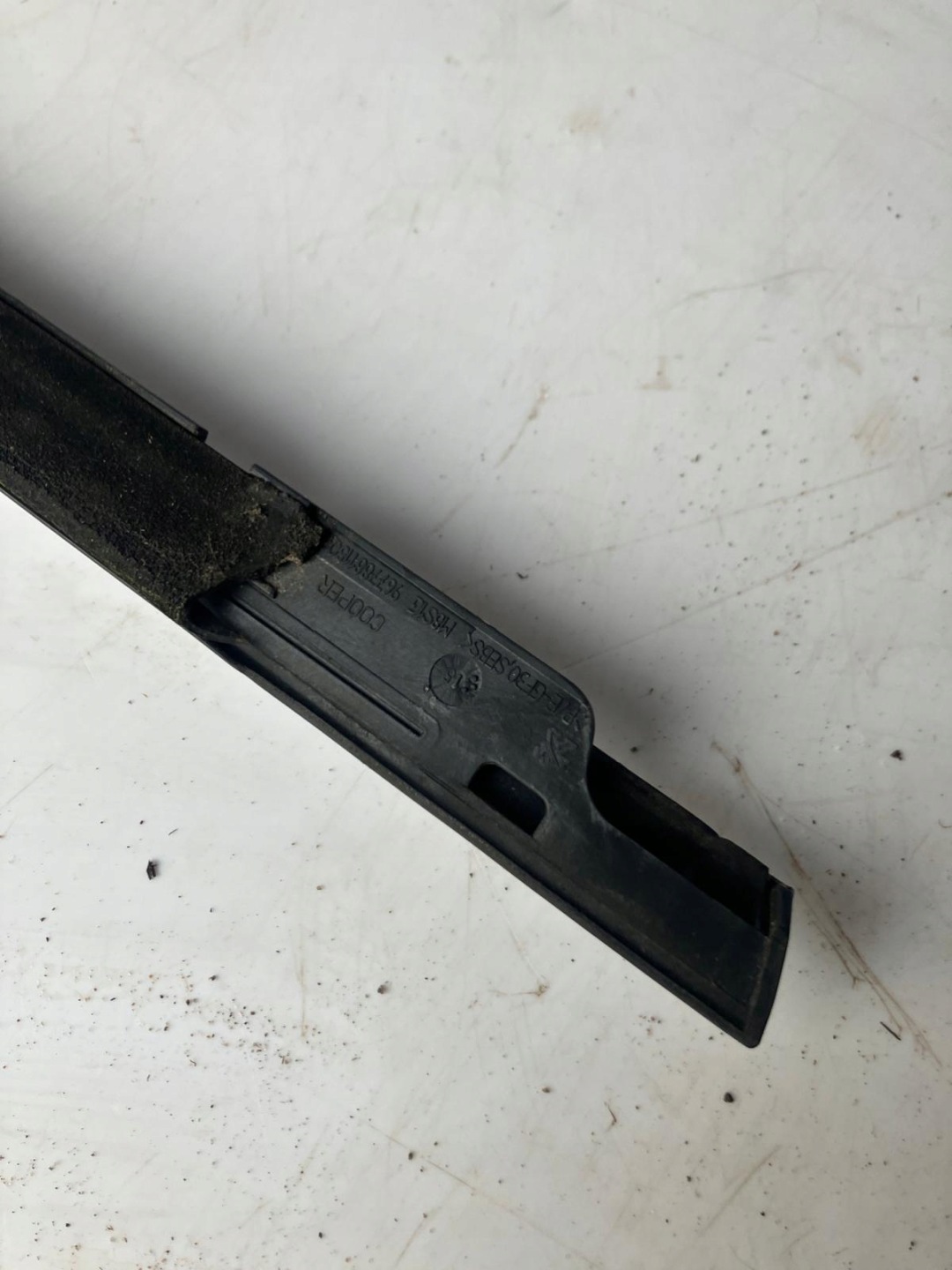moulding dust door PEUGEOT 308 T9 left front CHROM