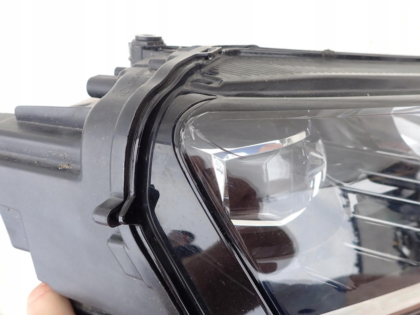 SKODA KAROQ 17-21 PUSZKA light front front right