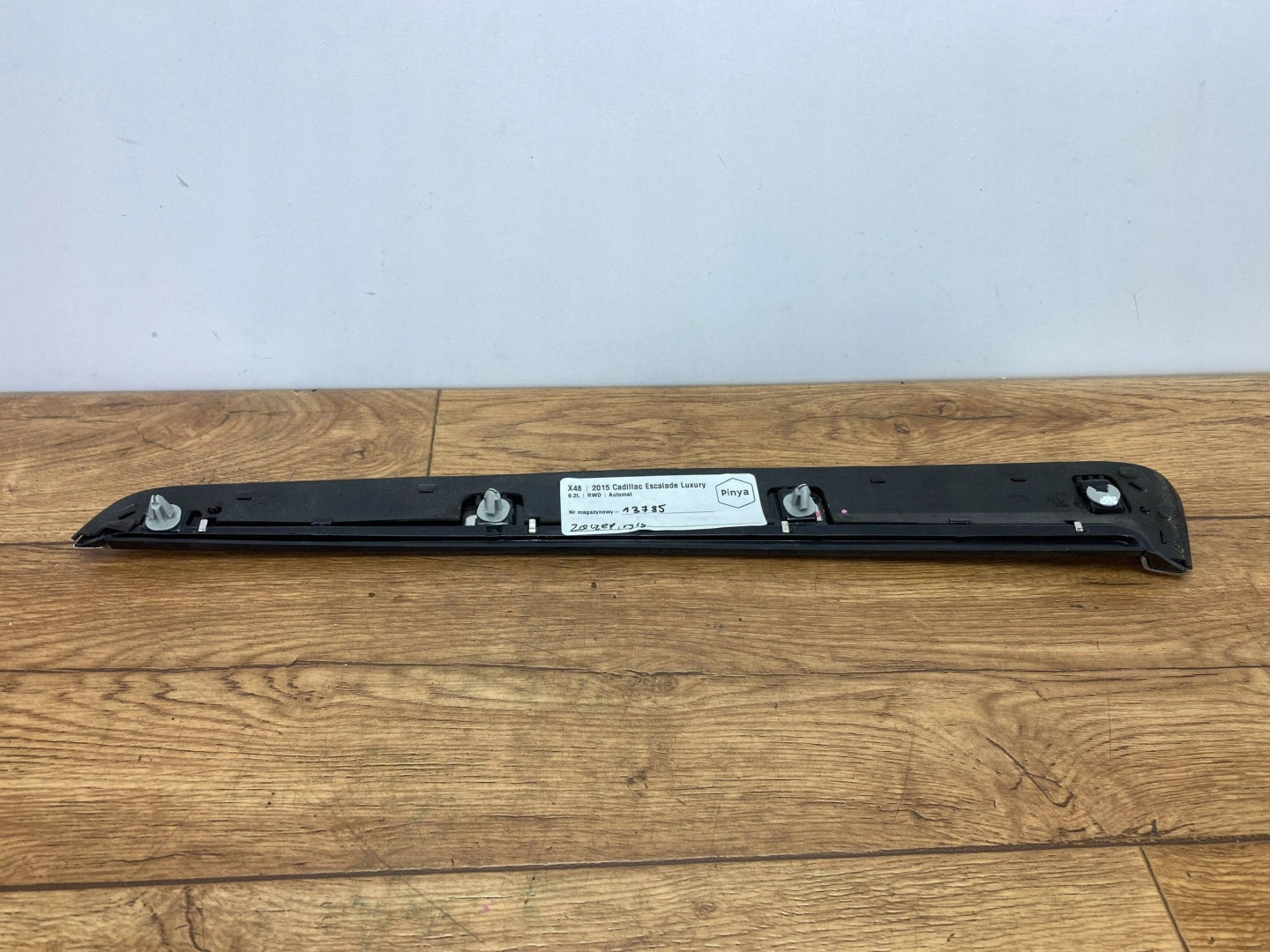 moulding door tylnych Cadillac Escalade IV 2015+