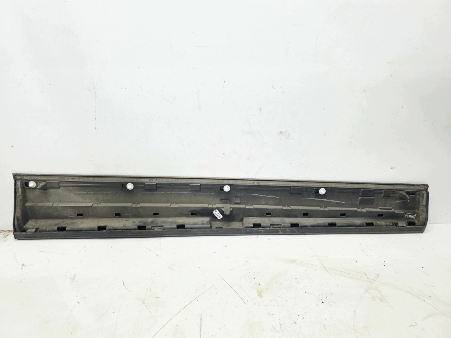 moulding lower door left front AUDI Q5 FY 80A853959B LX7L