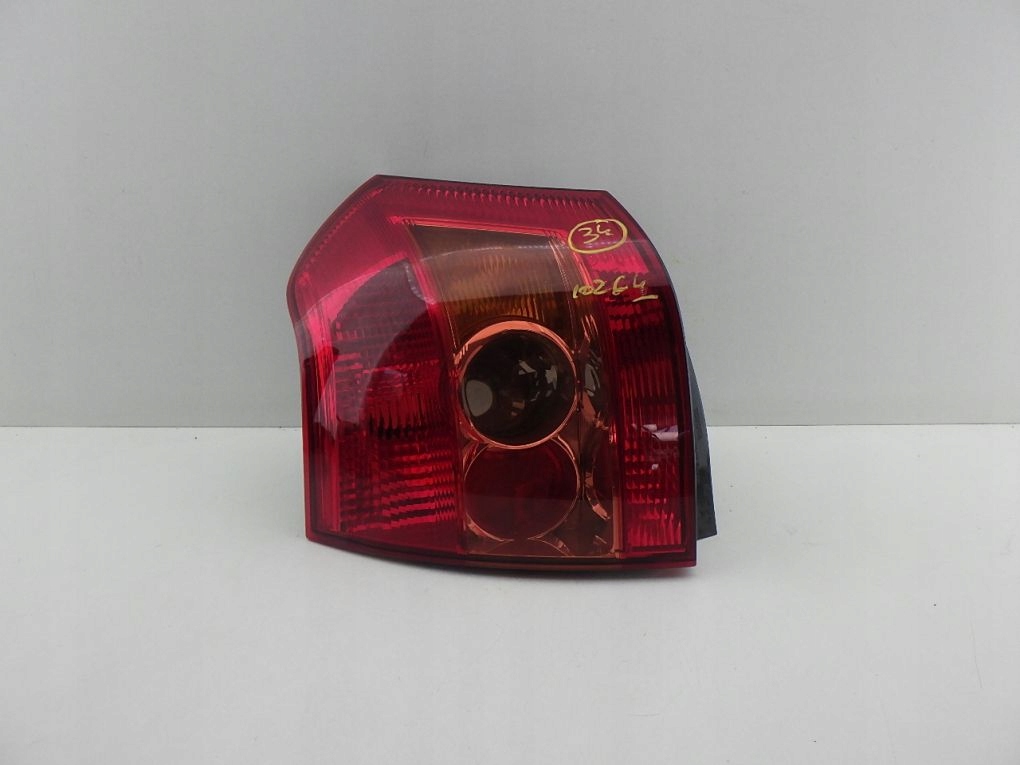TOYOTA COROLLA E12 HATCHBACK HB LIFT 2004- light rear left