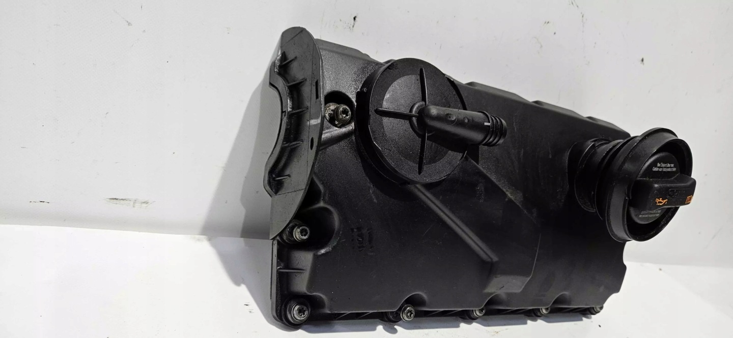 Abdeckung der Ventile VW 1.9 TDI 038103469AD Original