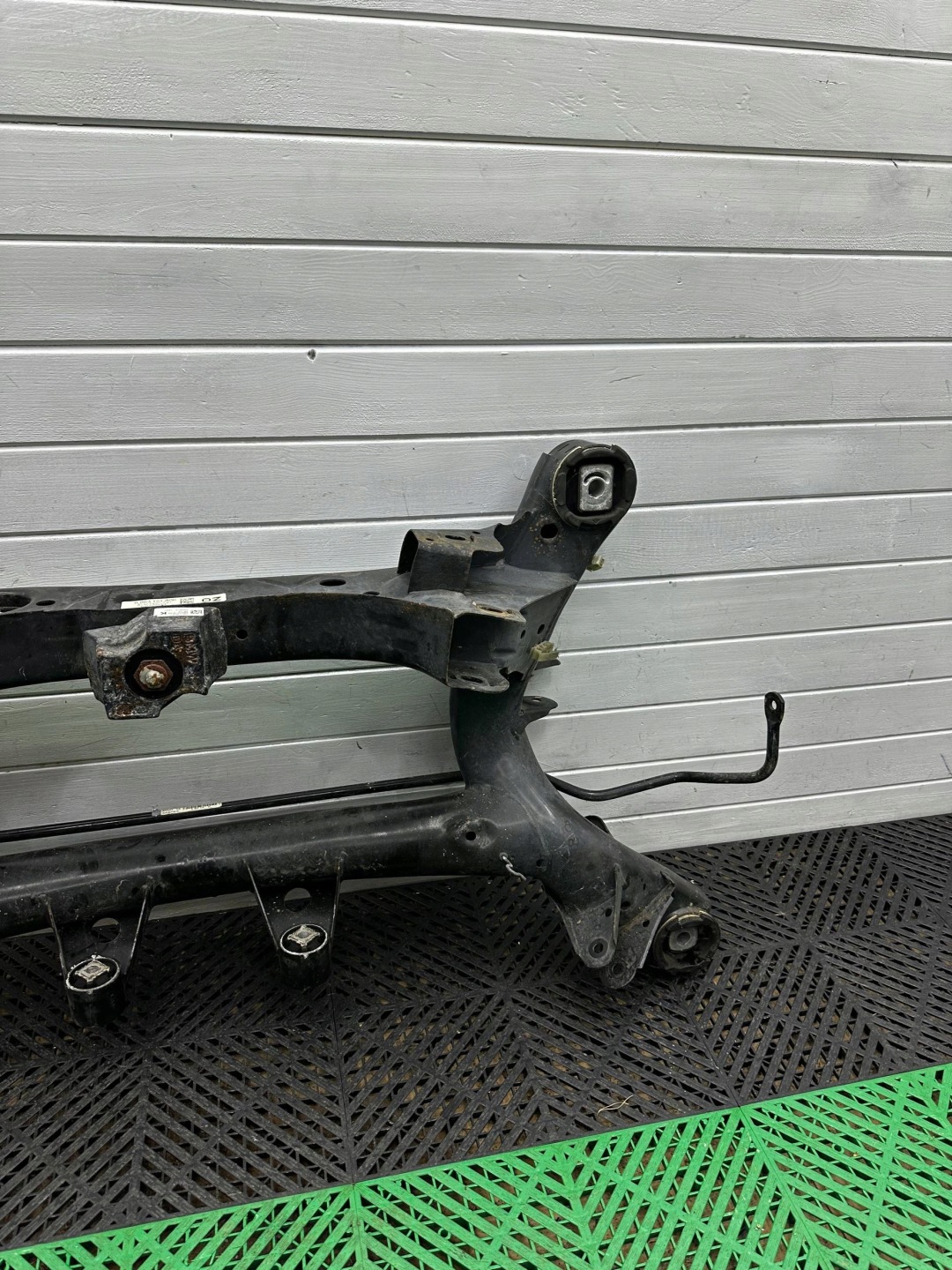 axle beam rear. BMW 4 F32 F33 6863151