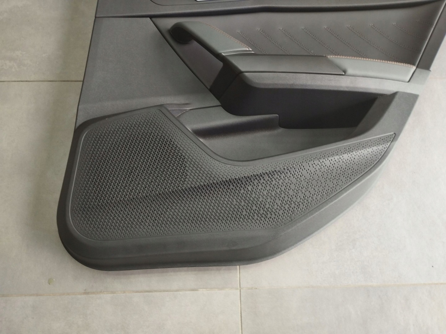 Cupra Formentor side door upholstery right rear part 5FF867212Q
