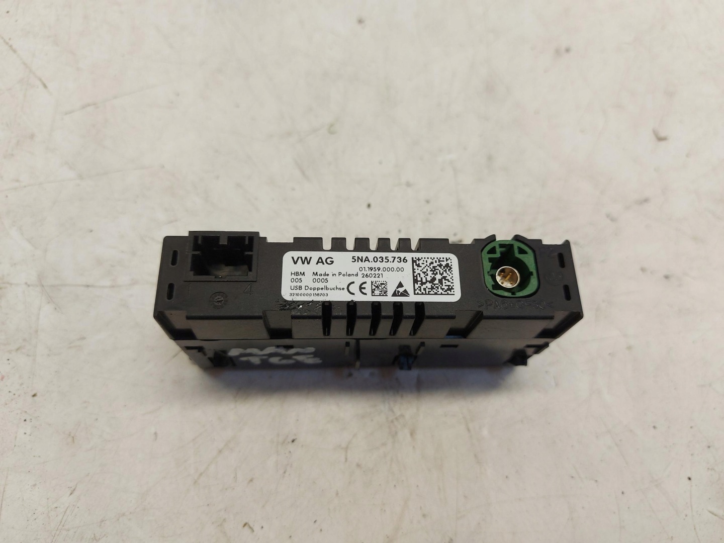 MAN TGE Crafter II Adapter, Stecker USB 5NA035736