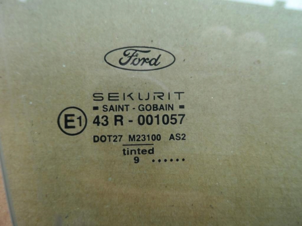 window front front right FORD FOCUS and 99r 5D KOM