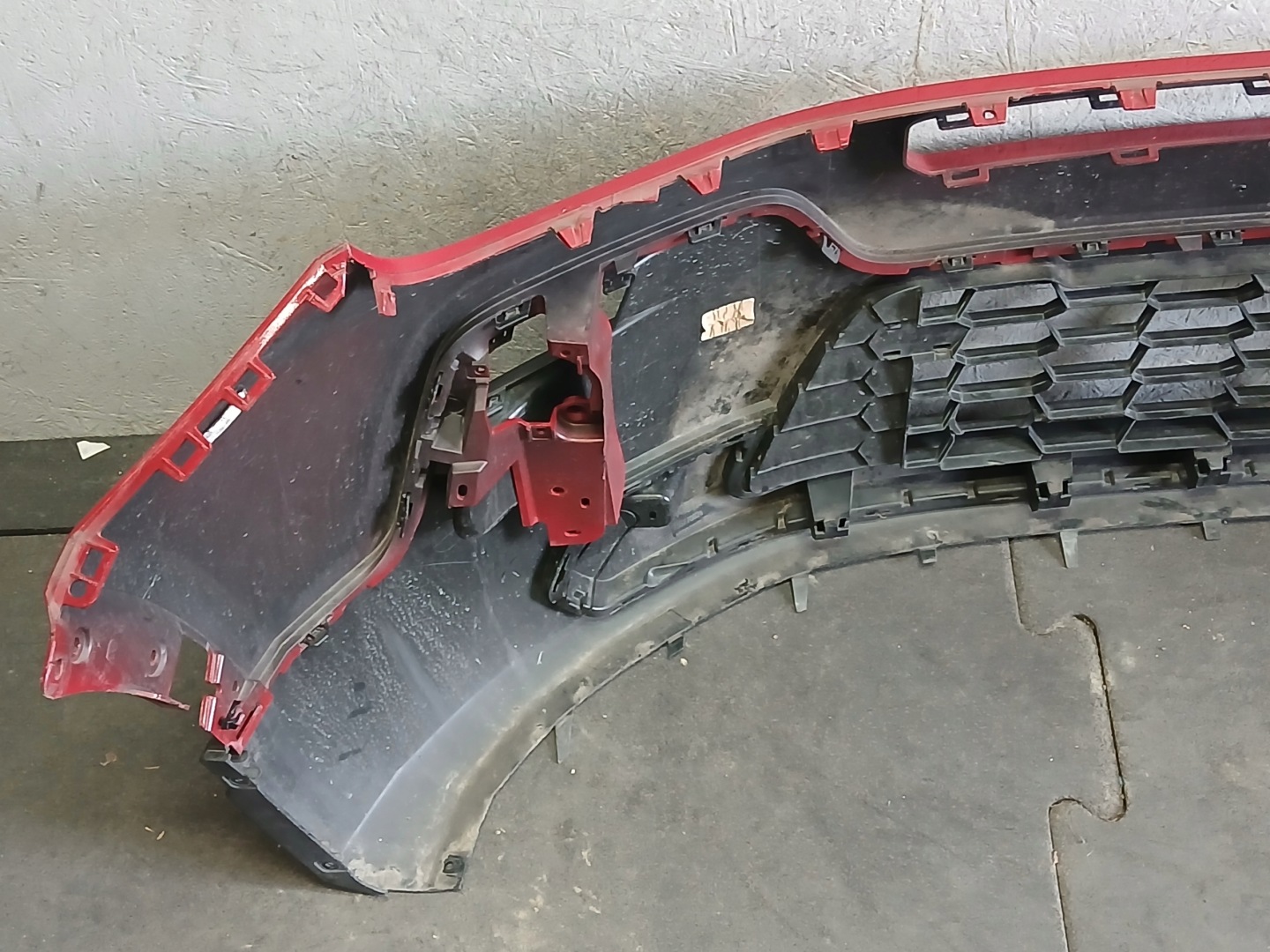 nárazník předek JEEP AVENGER