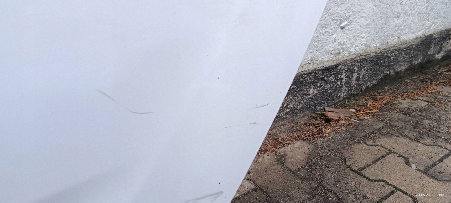 HYUNDAI IX20 7F door left rear part rear. left 2010