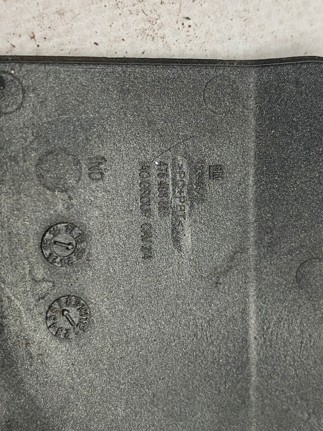 OPEL CORSA E 14- Abschleppöse heck