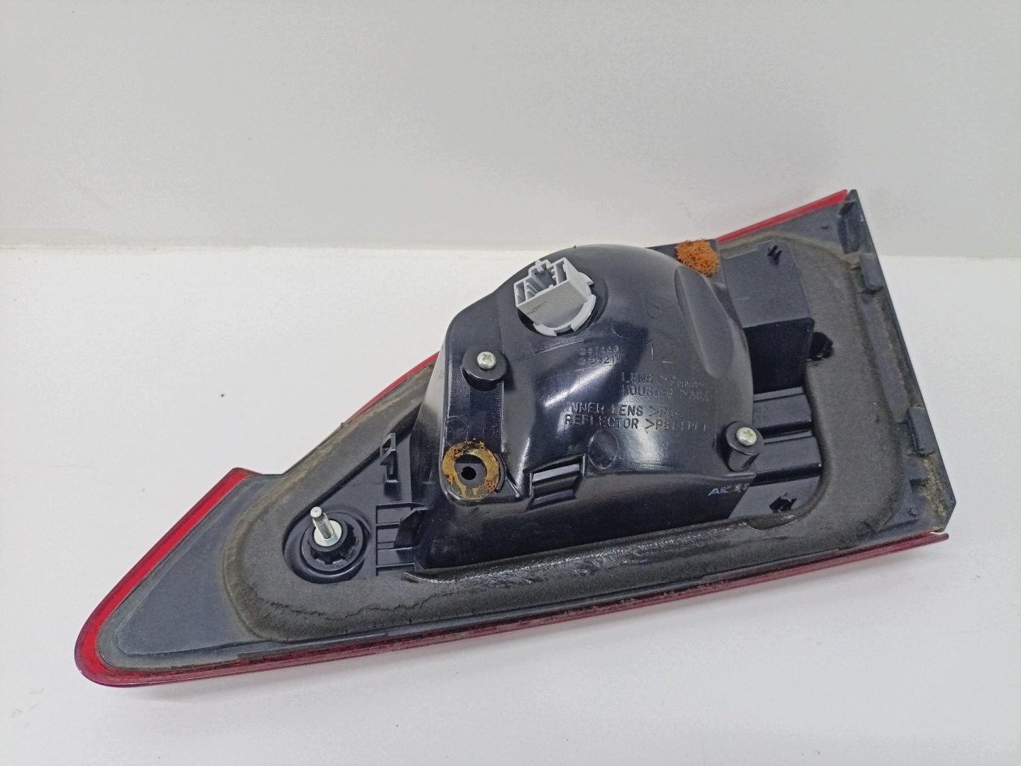light rear to the bonnet left side Mazda 5 2 CW 2012 STANLEYP9378L