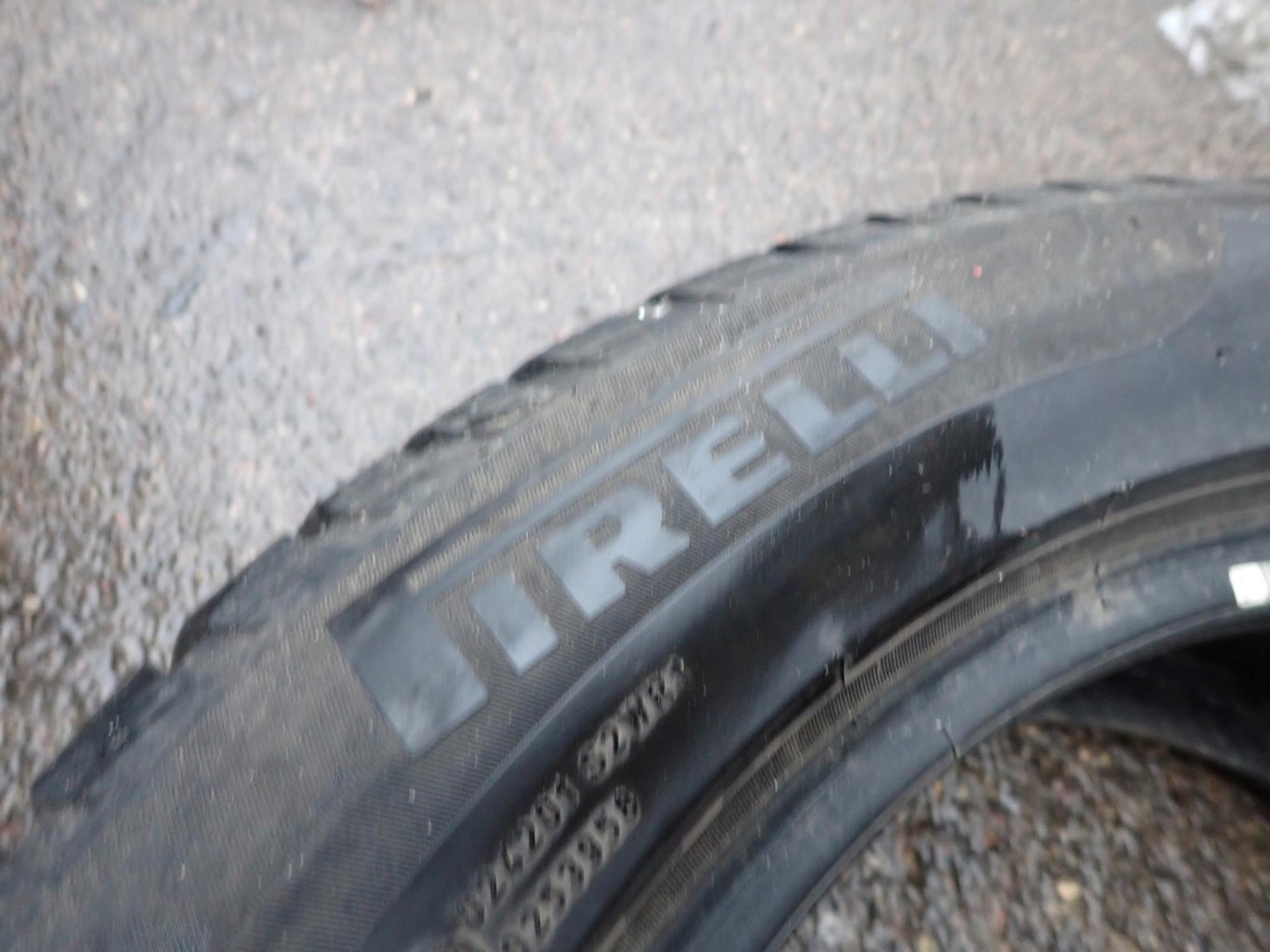 PIRELLI SOTTOZERO 225/55 R17 2015 tyres winter