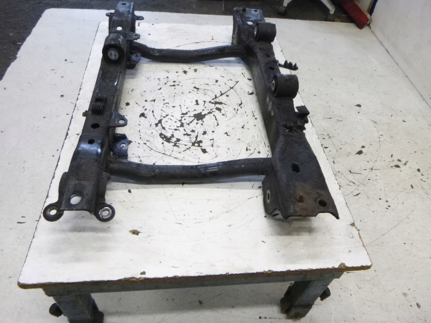axle beam lawa front Mercedes W163 4.3 2001r.