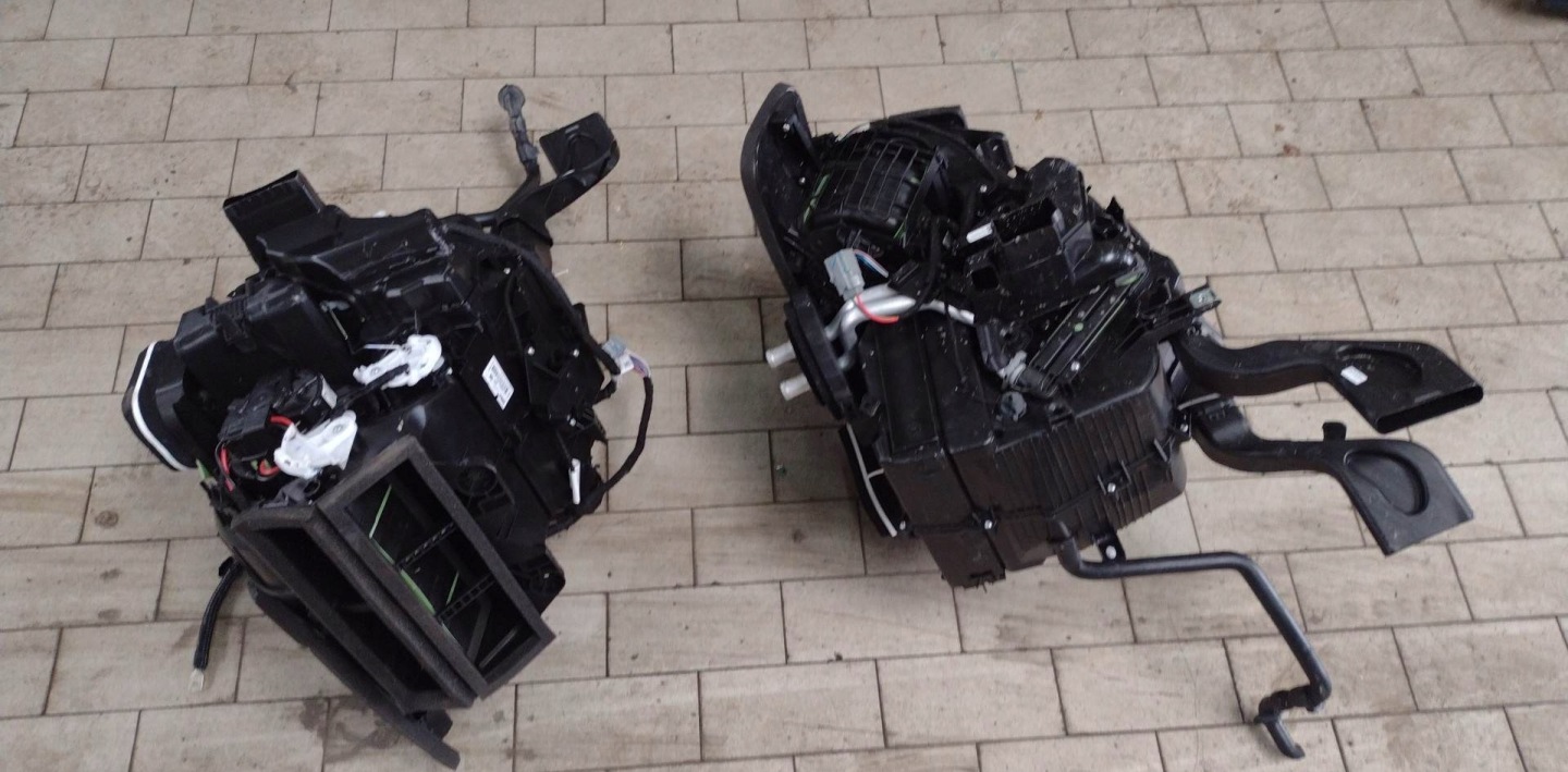 ohřívač ventilátor RENAULT ARKANA 272704163R