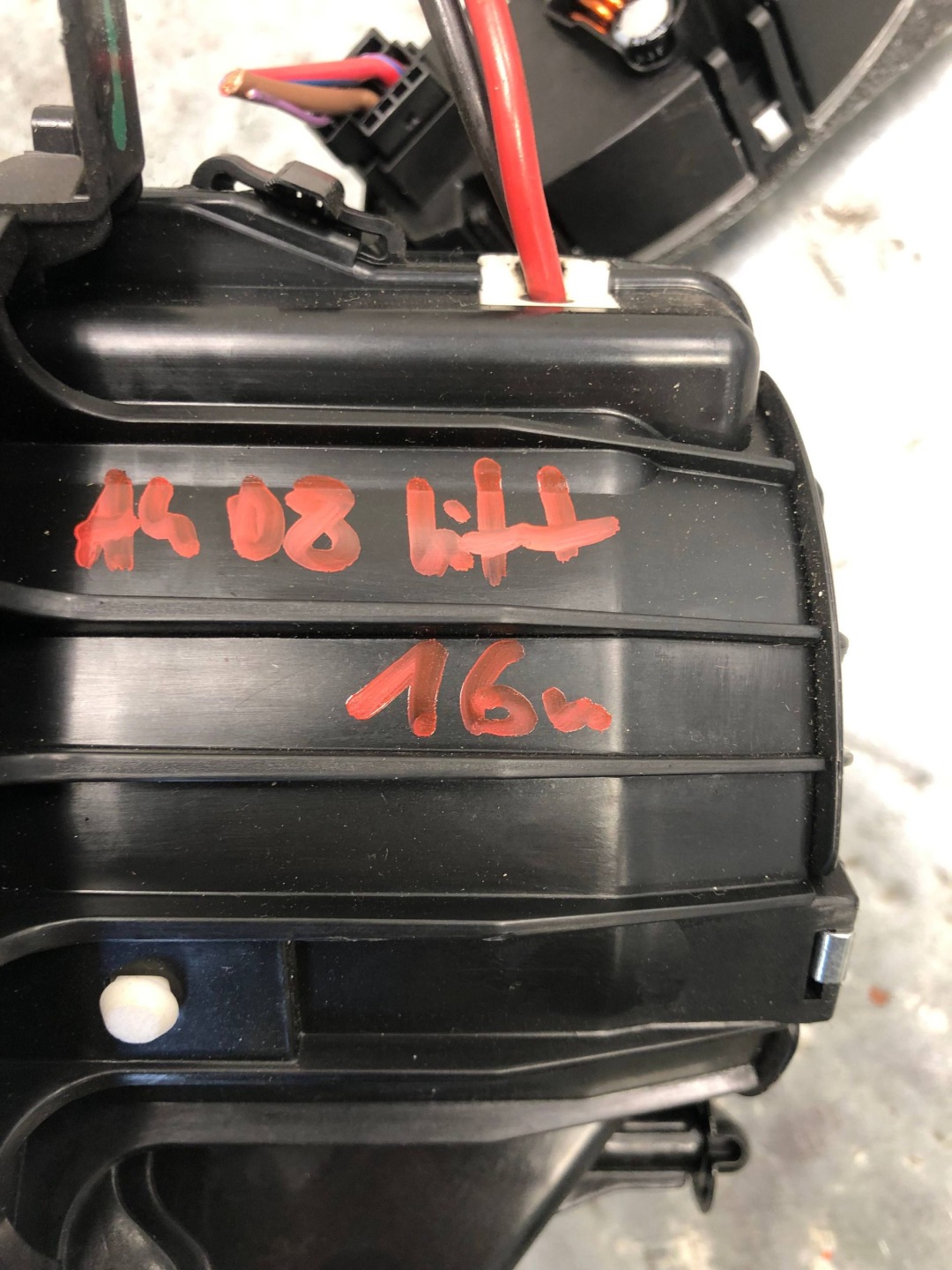 heating fan AUDI A4 B8 LIFT 8T0820521F