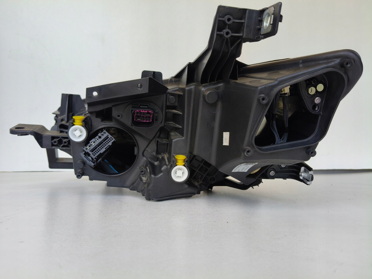 light right REFLEKTOR SEAT CUPRA BORN 10E 21- FULL LED