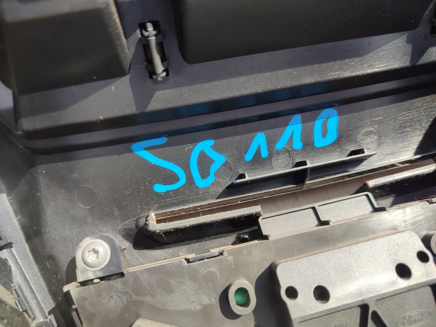 ORD B-MAX RADIO PANEL mitte konsole NAWIEWY 2013r C1BT18K811CA