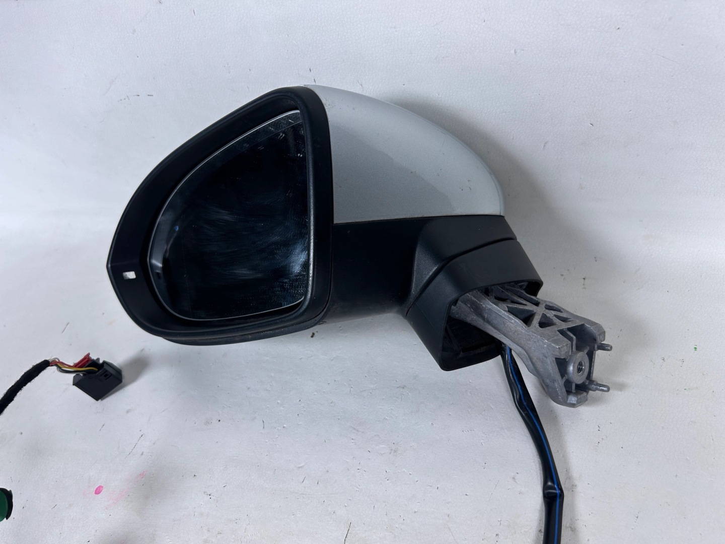Volkswagen Passat B8 LIFT mirror left 23966931