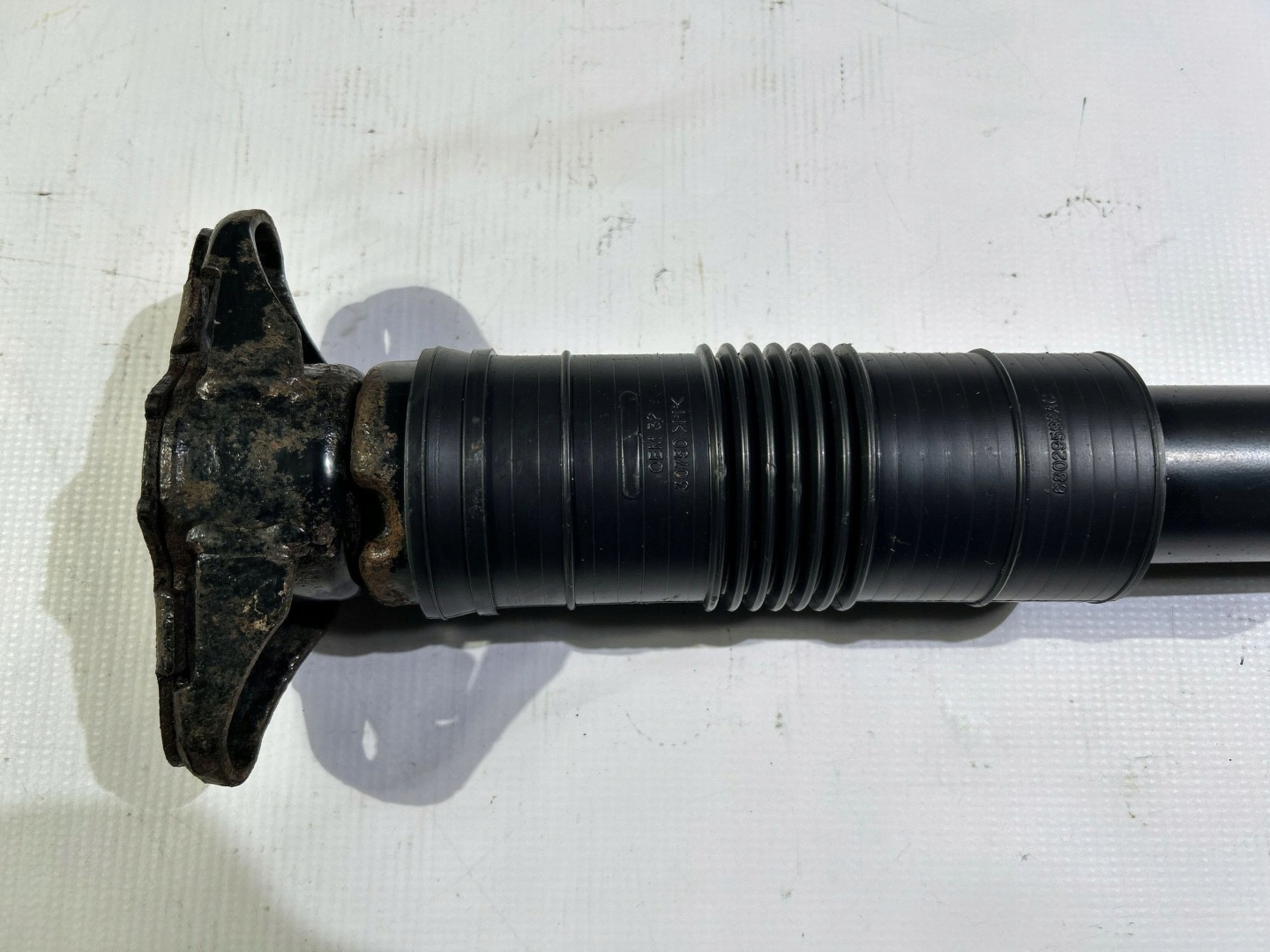 shock absorber rear part rear left right Dodge Durango 2014