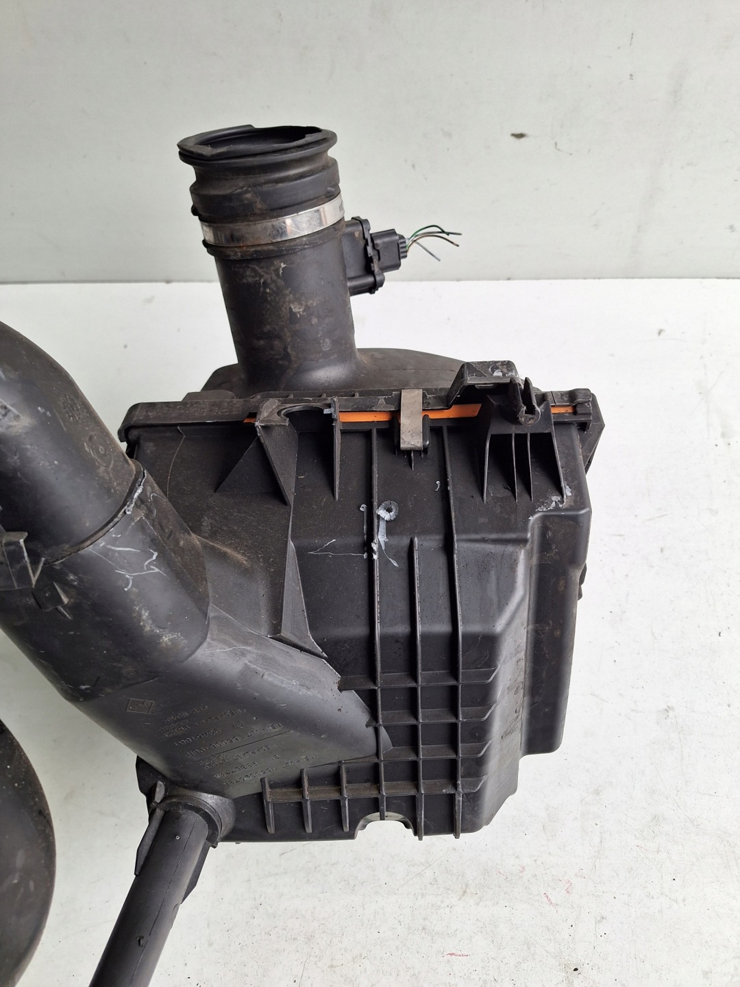 OPEL VIVARO B 14-> 1.6 DIESEL Gehäuse filter luft