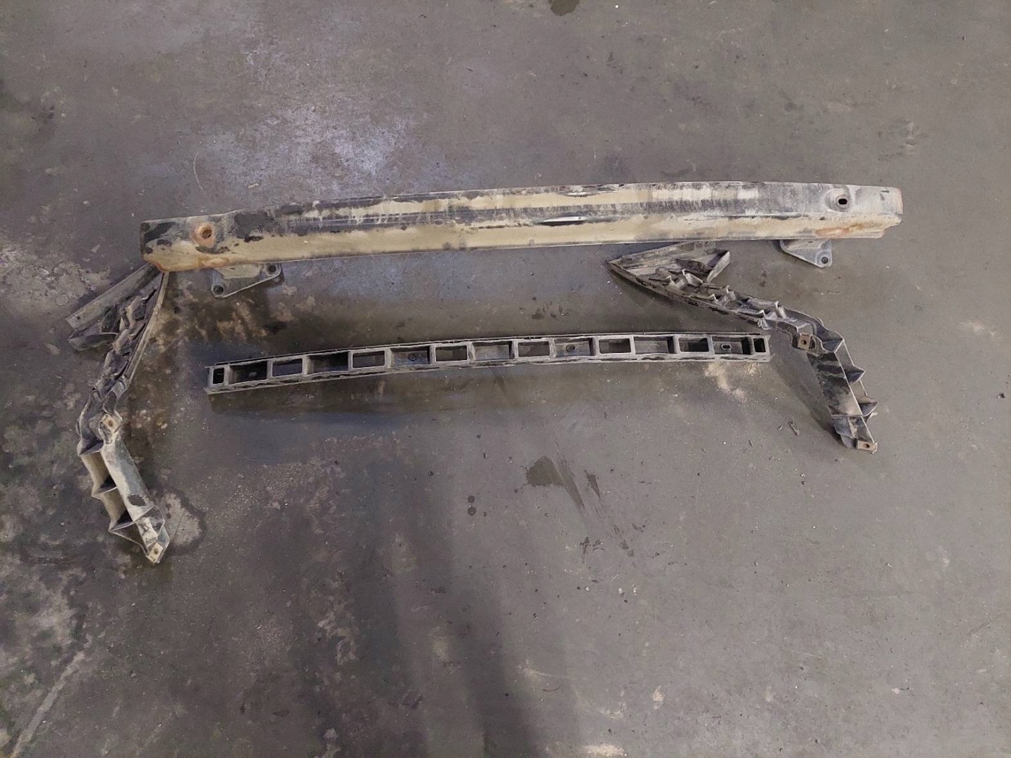 paraurti posteriore VOLKSWAGEN TOURAN e LC9X