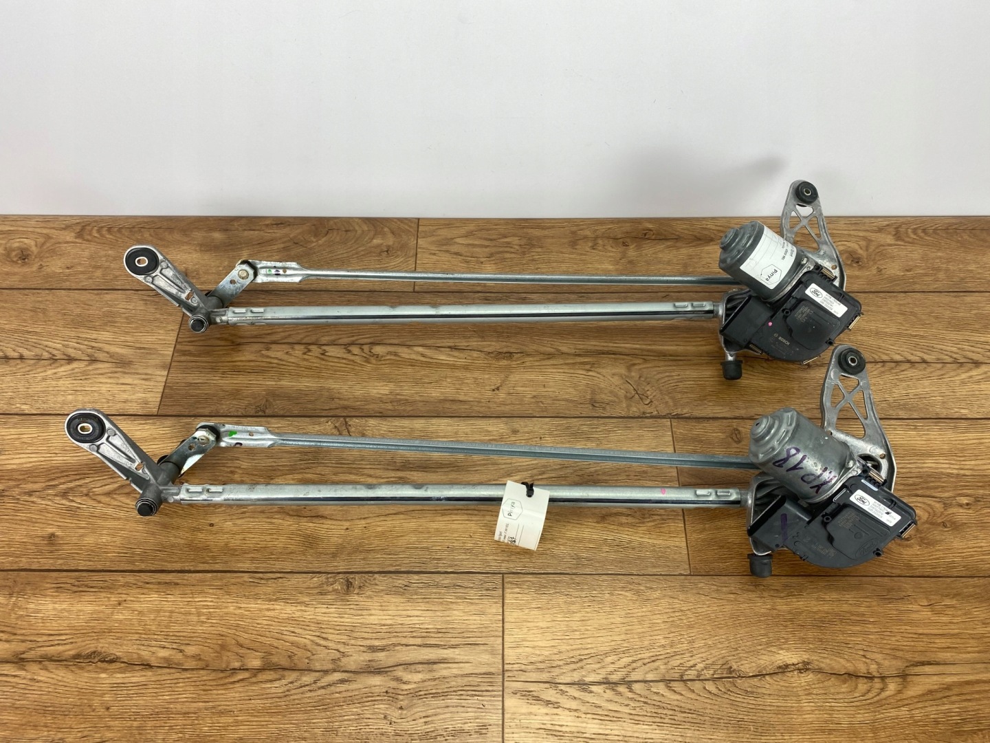 Motor Wischergestänge Ford Bronco Sport 2020+ USA