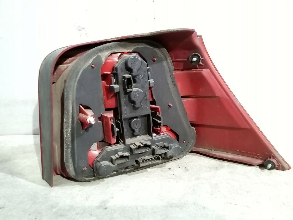 VW Golf IV 4 HB licht links heck hinten