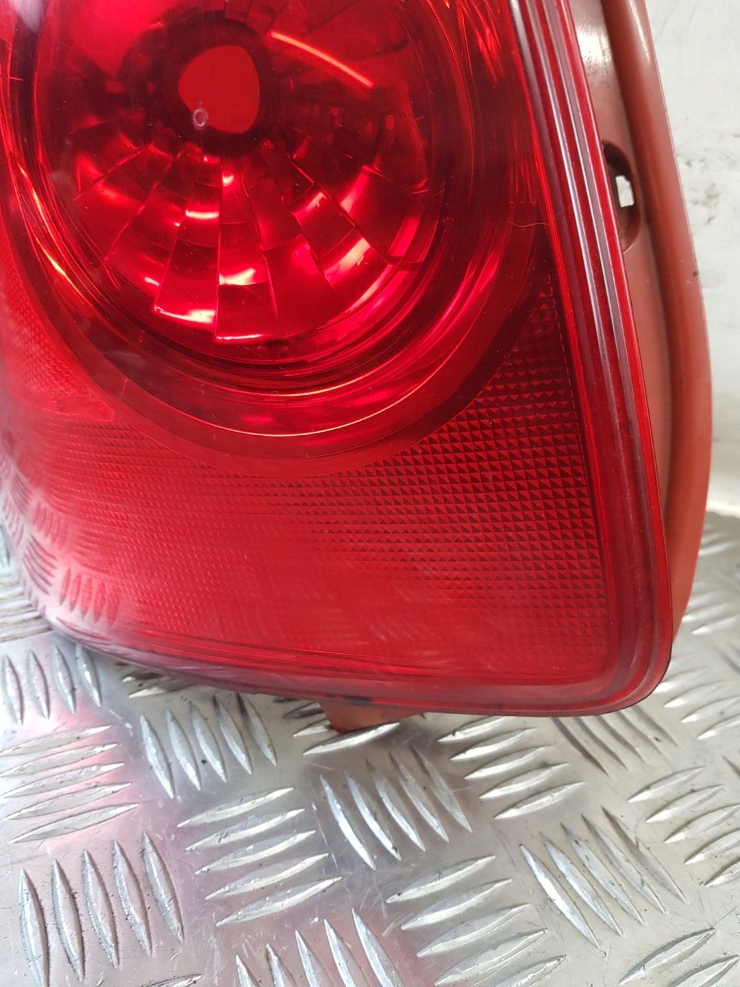 light left rear part P4830L MAZDA 5 06R- EUROPA